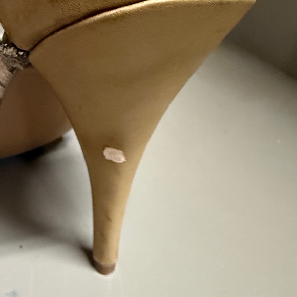 Betsey Johnson Tan and Snake Print Heels, Strappy, Animal Exotic, Feminine FLAW - Picture 9 of 10